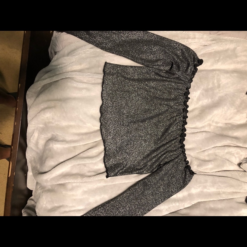 super cute long sleeve sparkly crop top